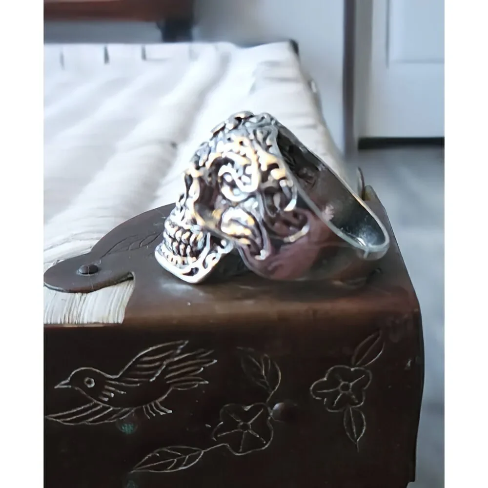 Sugar Skull Silverstone Skull & Crosses Ring